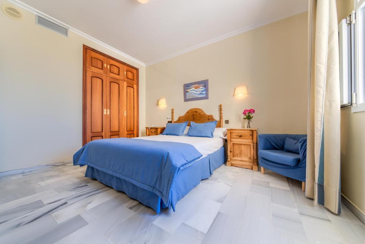 Hotel La Espanola Чипиона Экстерьер фото